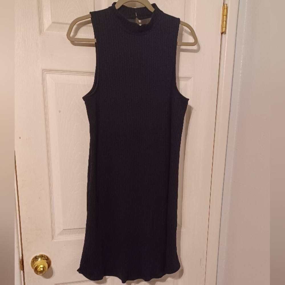 💰American Eagle Mock Neck Sleeveless Dress